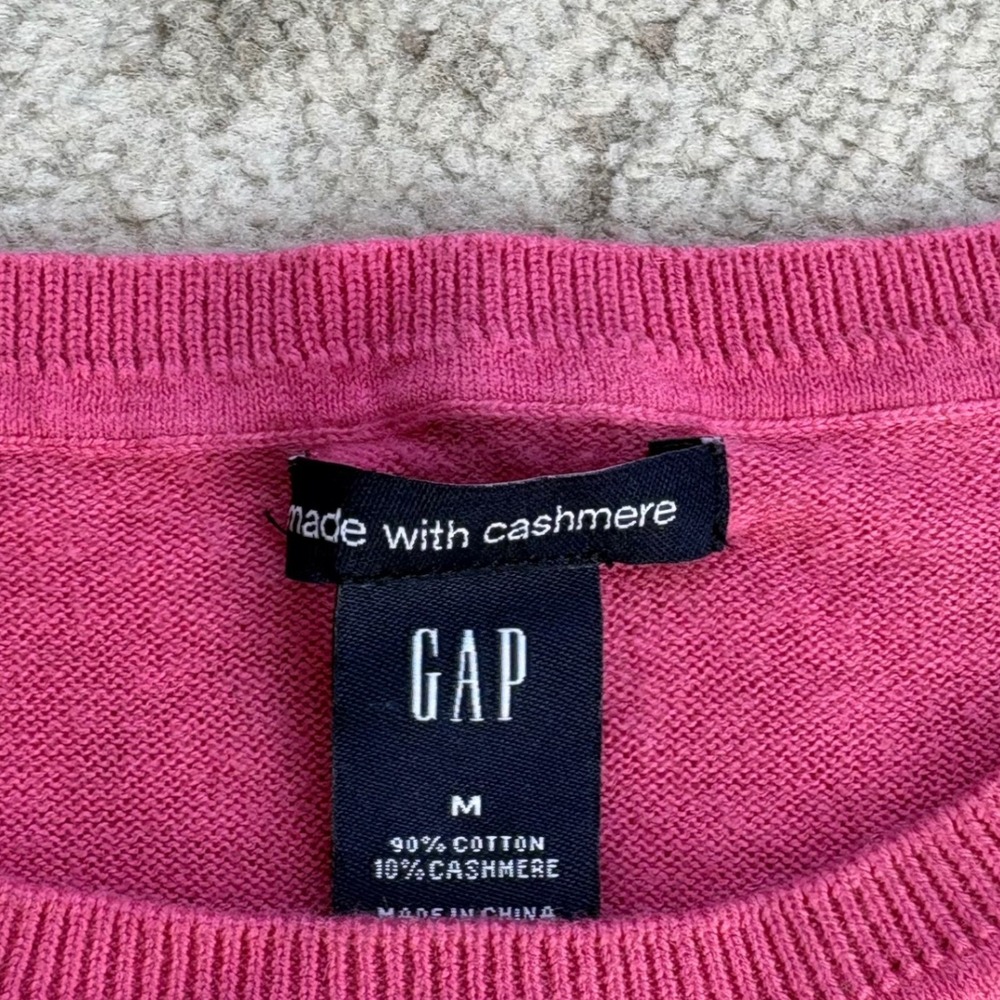 GAP Pink Cotton Cashmere Blend Button Shoulder 3/4 Sleeve Sweater Womens Medium - Picture 3 of 5